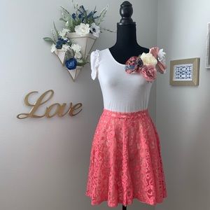 H&M pink lace skirt. Above the knees. NWT. Size S